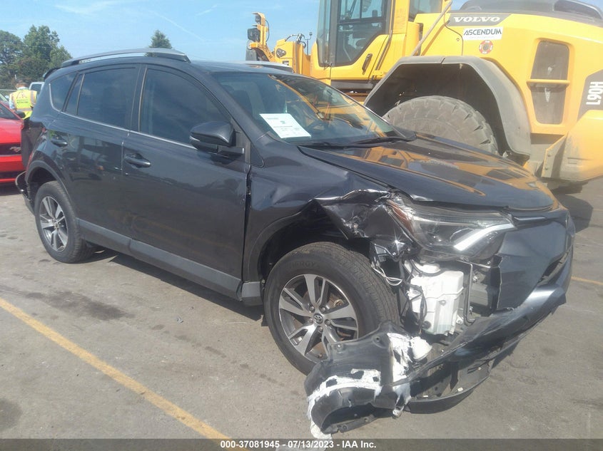 VIN 2T3WFREV3JW502127 2018 TOYOTA RAV4 XLE/ADVENTURE