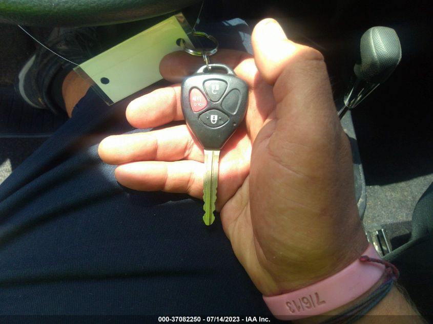 2014 TOYOTA YARIS - JTDKTUD32ED585174