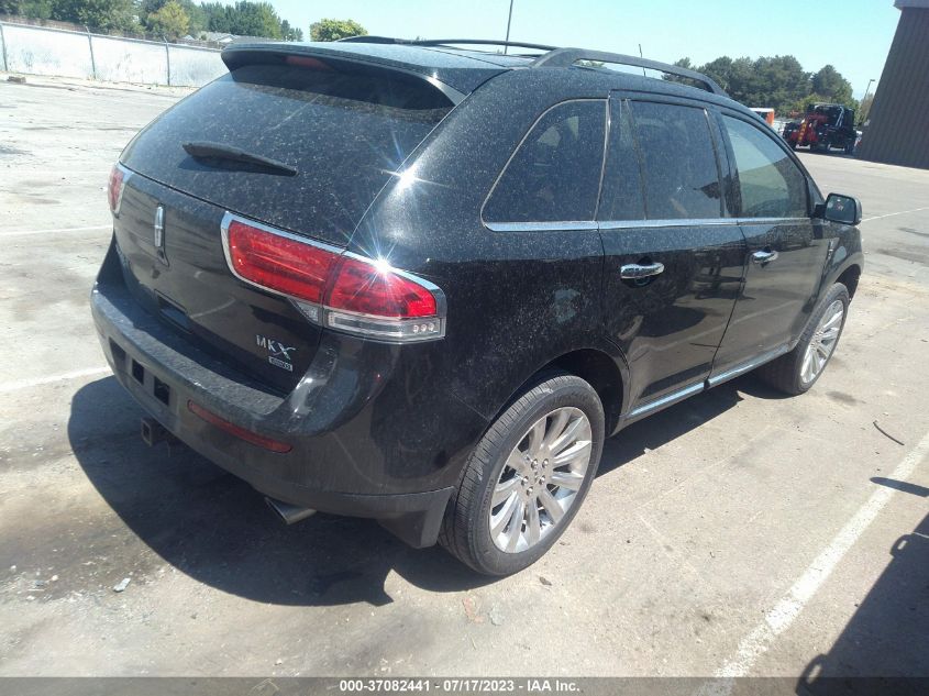 2013 LINCOLN MKX - 2LMDJ8JKXDBL25563