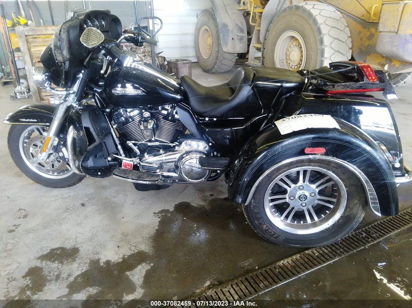 VIN 1HD1MAF1XMB856140 2021 HARLEY-DAVIDSON FLHTCUTG