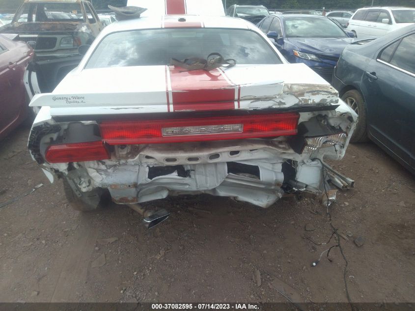 2014 DODGE CHALLENGER SXT - 2C3CDYAG5EH101988