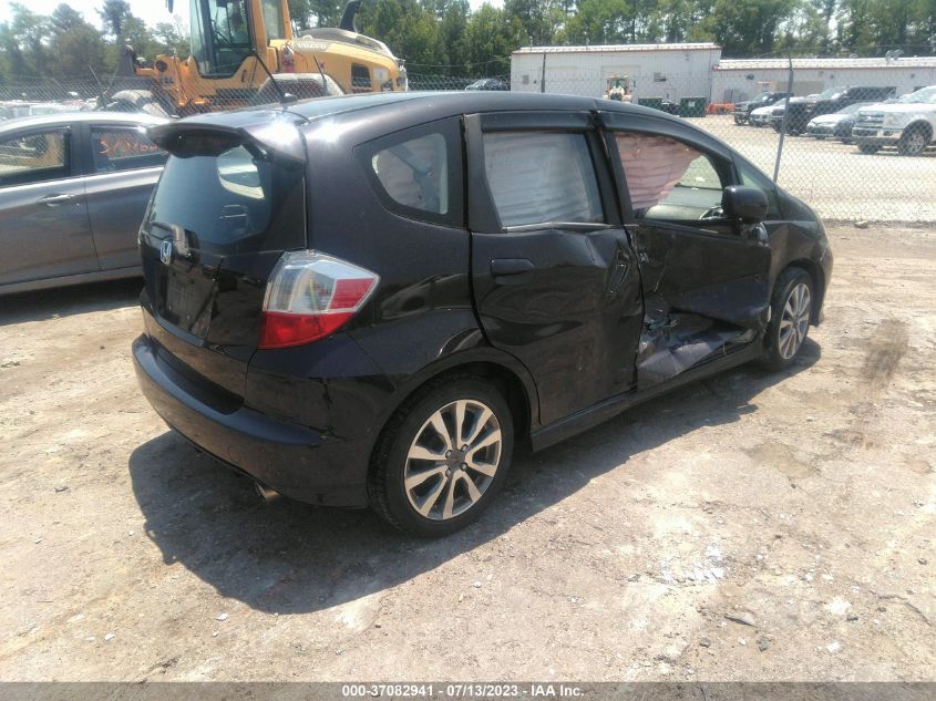 2013 HONDA FIT SPORT - JHMGE8H51DC057017