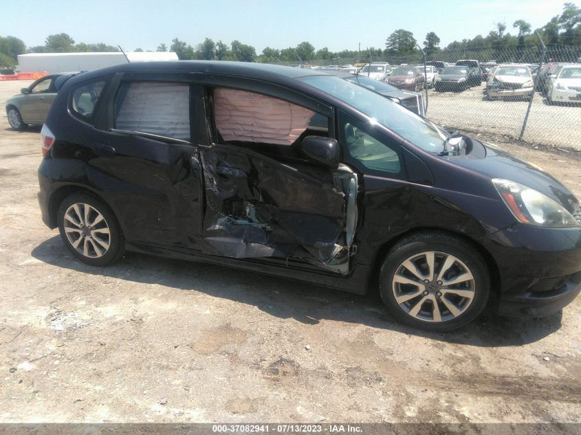 2013 HONDA FIT SPORT - JHMGE8H51DC057017