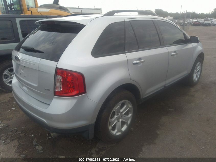 2FMDK3JC2BBB38352 2011 FORD EDGE, photo no. 4