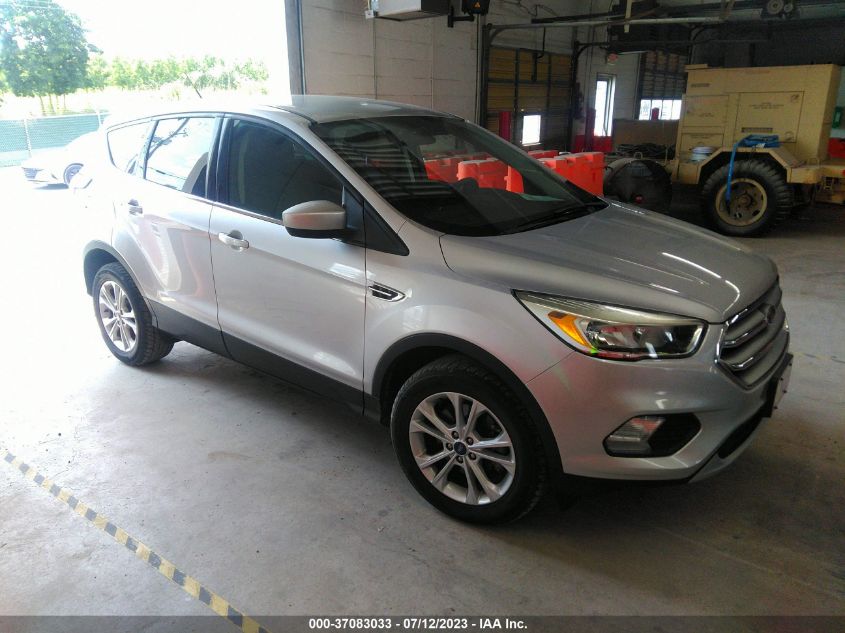 2017 FORD ESCAPE SE - 1FMCU9GDXHUA41220