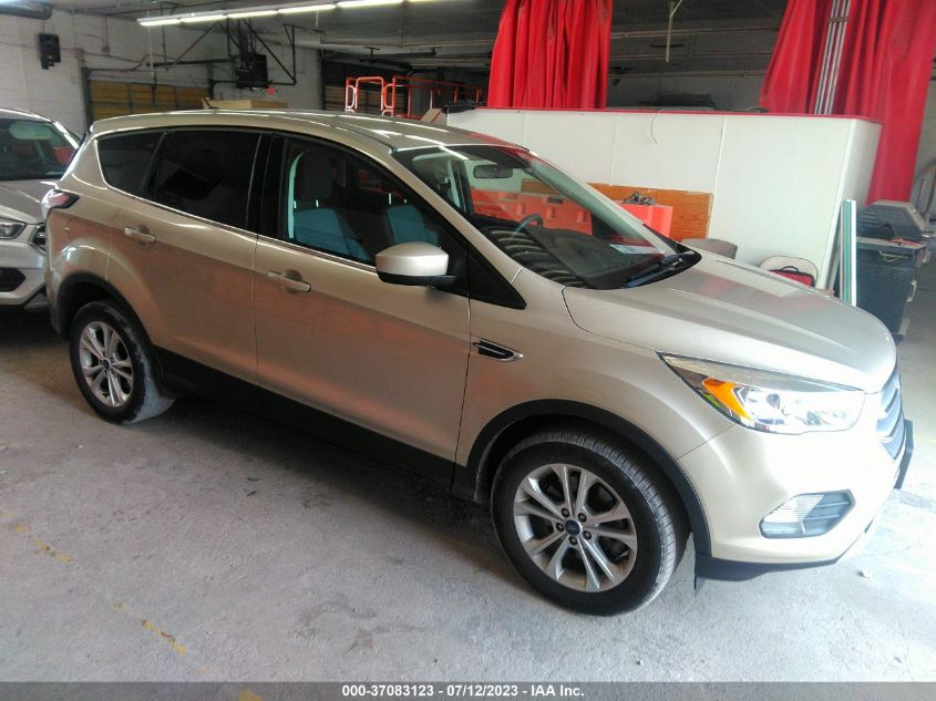 2017 FORD ESCAPE SE - 1FMCU9GD0HUE18458