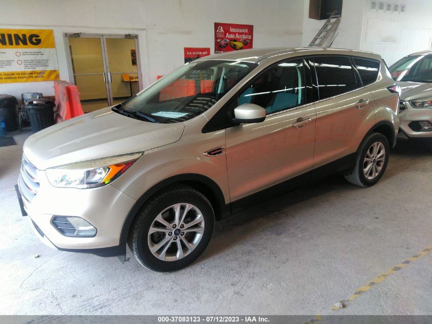 2017 FORD ESCAPE SE - 1FMCU9GD0HUE18458