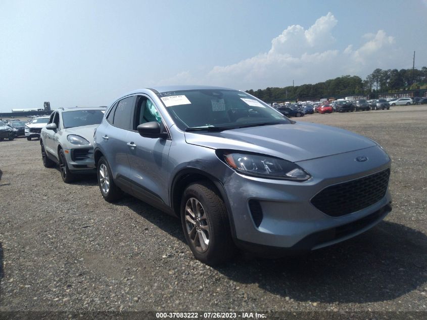 VIN 1FMCU9G63NUB62295 2022 FORD ESCAPE SE
