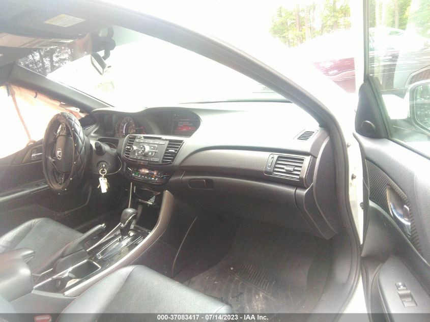 2017 HONDA ACCORD SEDAN SPORT SE - 1HGCR2F14HA212227