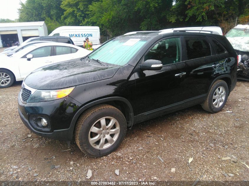 2013 KIA SORENTO LX - 5XYKT3A61DG358079