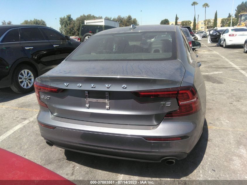 2019 VOLVO S60 MOMENTUM - 7JR102FK5KG017834