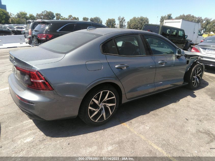 2019 VOLVO S60 MOMENTUM - 7JR102FK5KG017834