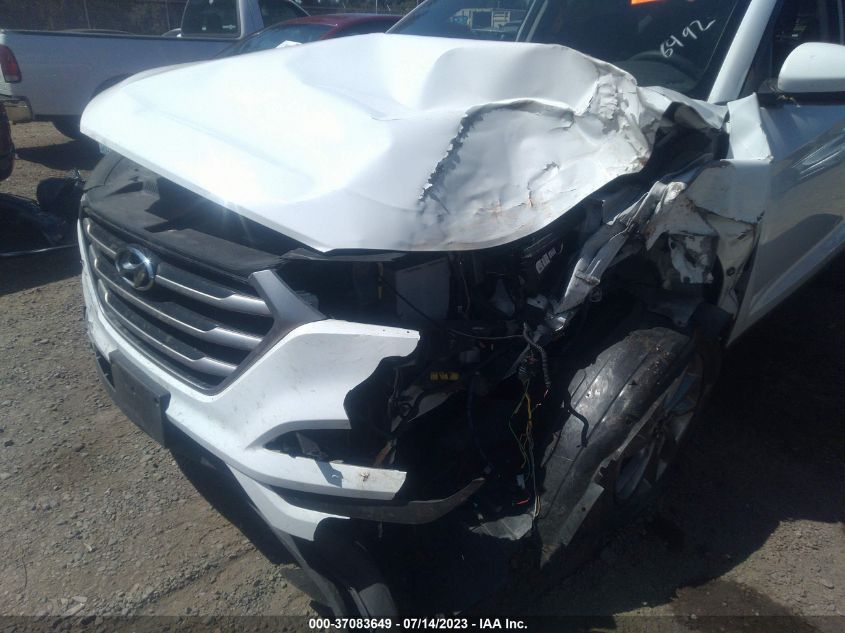 2017 HYUNDAI TUCSON SE - KM8J33A48HU446492