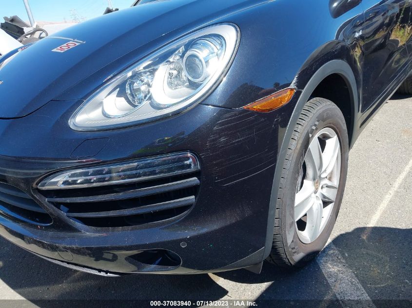 2013 PORSCHE CAYENNE DIESEL - WP1AF2A2XDLA27577