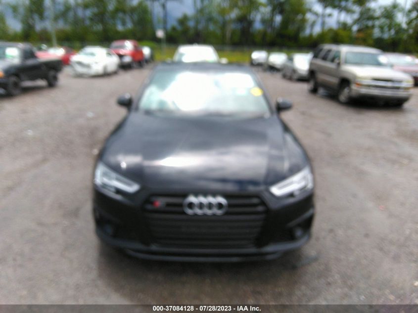 2019 AUDI S4 PRESTIGE WAUC4AF49KA026060
