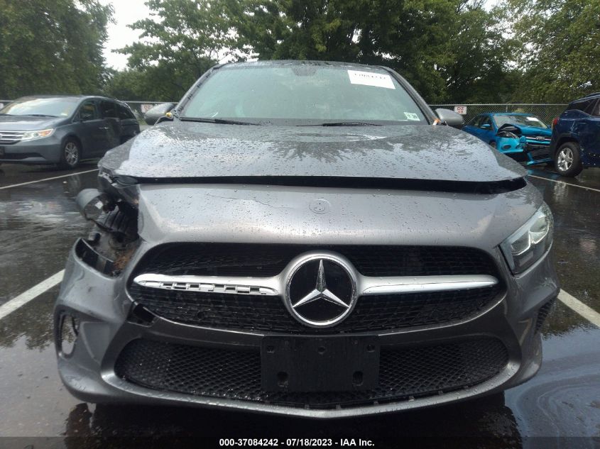 W1K3G4EB9LW044306 Mercedes-Benz A 220 12