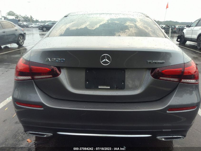 W1K3G4EB9LW044306 Mercedes-Benz A 220 16