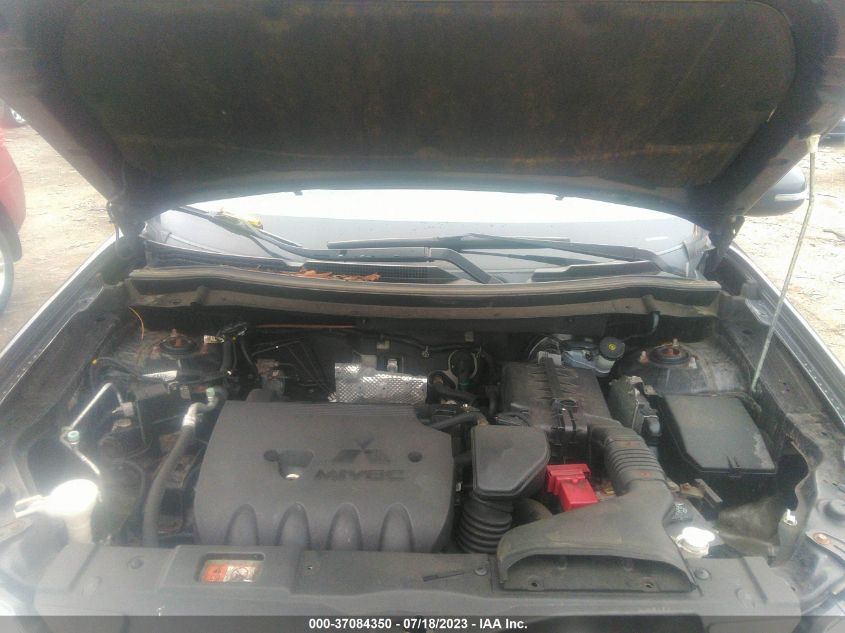 2014 MITSUBISHI OUTLANDER SE - JA4AZ3A37EZ000739