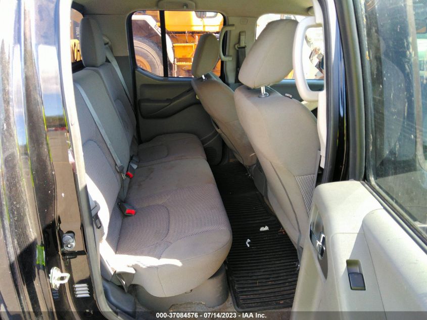 2018 NISSAN FRONTIER SV V6 - 1N6AD0ER0JN761421