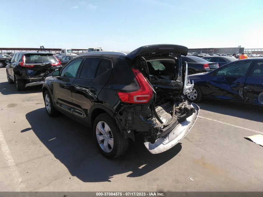 2022 VOLVO XC40 MOMENTUM YV4AC2HK7N2779323
