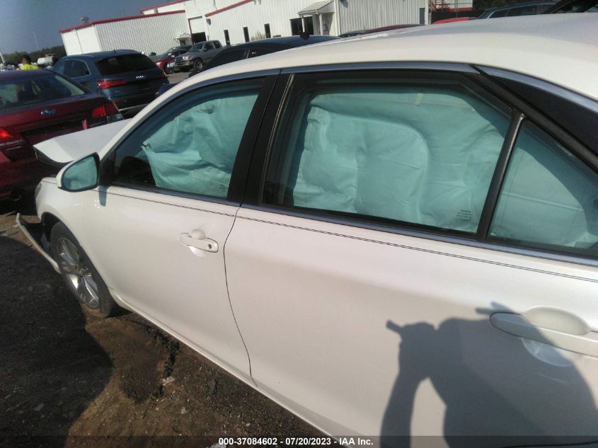 2015 TOYOTA CAMRY SE - 4T1BF1FK8FU093059