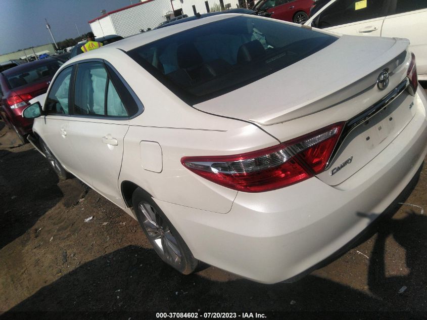 2015 TOYOTA CAMRY SE - 4T1BF1FK8FU093059