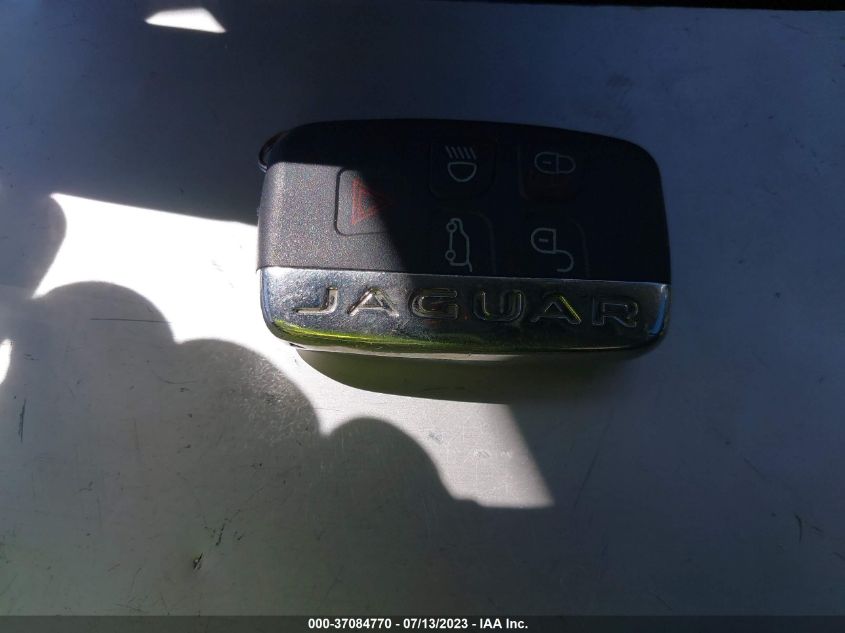 2017 JAGUAR XE 25T PREMIUM - SAJAD4BG4HA961945