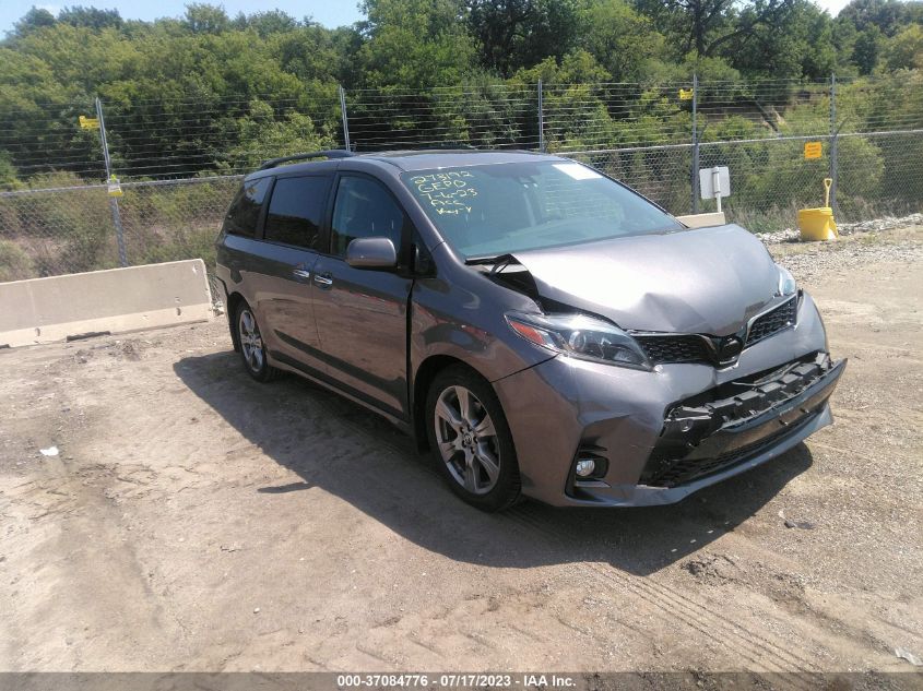 2019 TOYOTA SIENNA SE - 5TDXZ3DC0KS983627