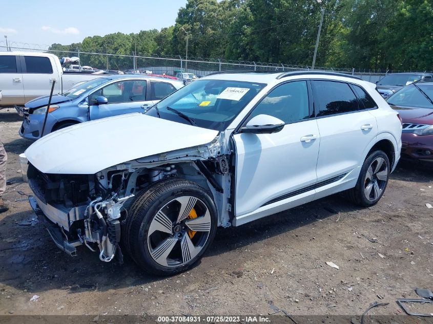 2023 AUDI E-TRON PREMIUM PLUS - WA1LAAGE7PB003441