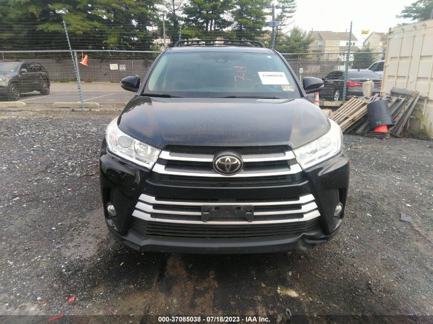 2017 TOYOTA HIGHLANDER LE - 5TDBZRFH0HS385553