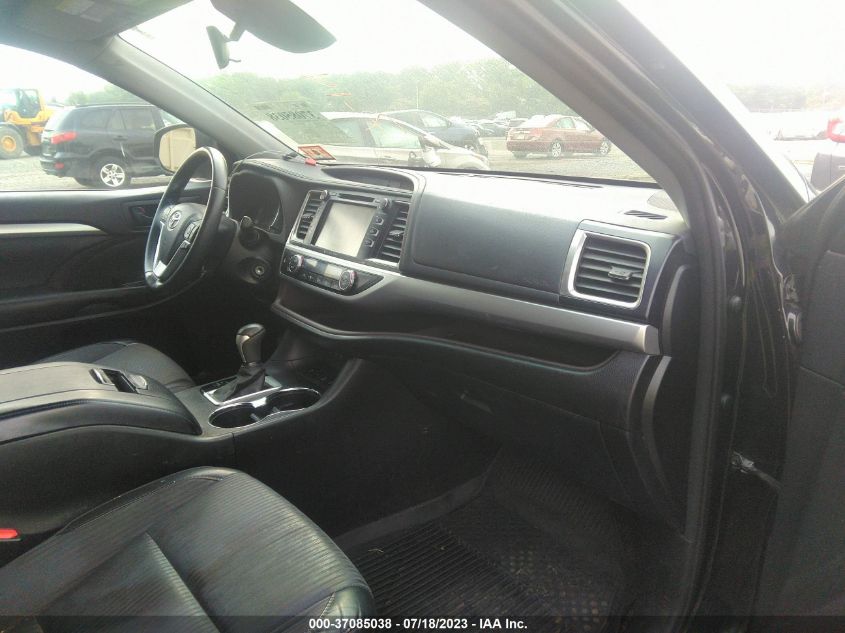 2017 TOYOTA HIGHLANDER LE - 5TDBZRFH0HS385553