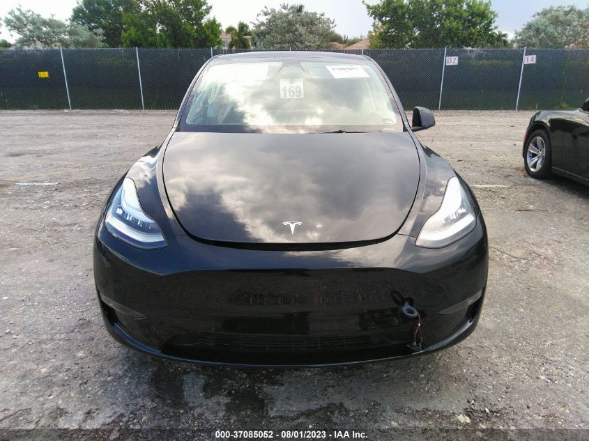 2022 TESLA MODEL Y - 7SAYGDEE2NA008832