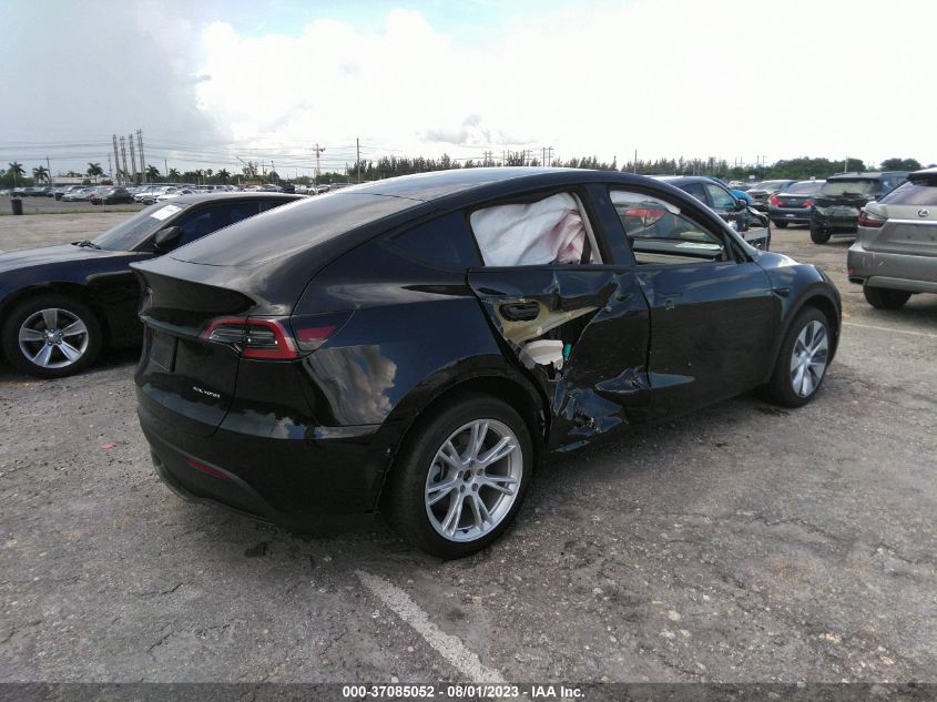 2022 TESLA MODEL Y - 7SAYGDEE2NA008832