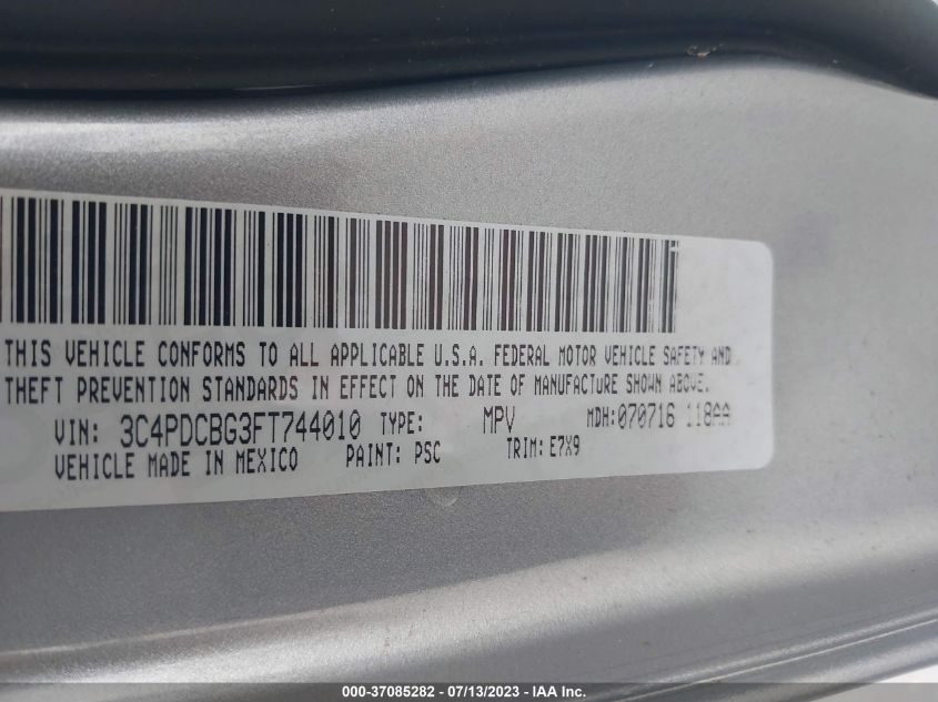 2015 DODGE JOURNEY SXT - 3C4PDCBG3FT744010