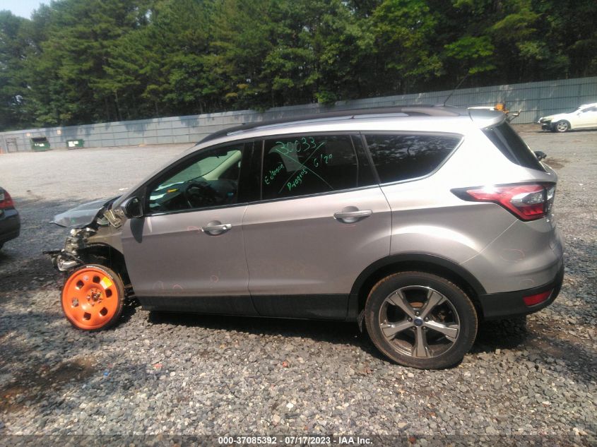 2017 FORD ESCAPE SE - 1FMCU9GD1HUC41080