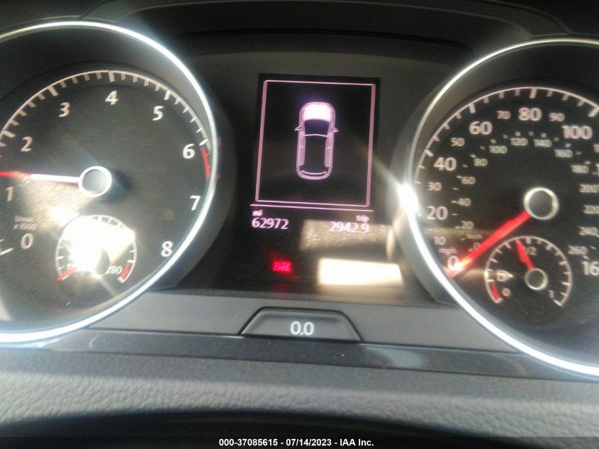 2018 VOLKSWAGEN GOLF S/SE - 3VWG17AU7JM276645