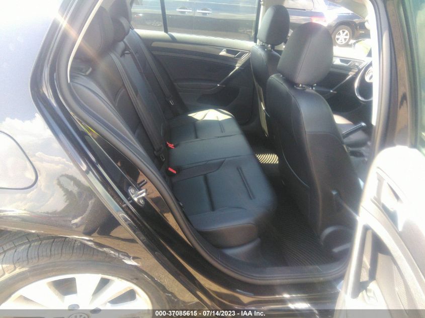 2018 VOLKSWAGEN GOLF S/SE - 3VWG17AU7JM276645
