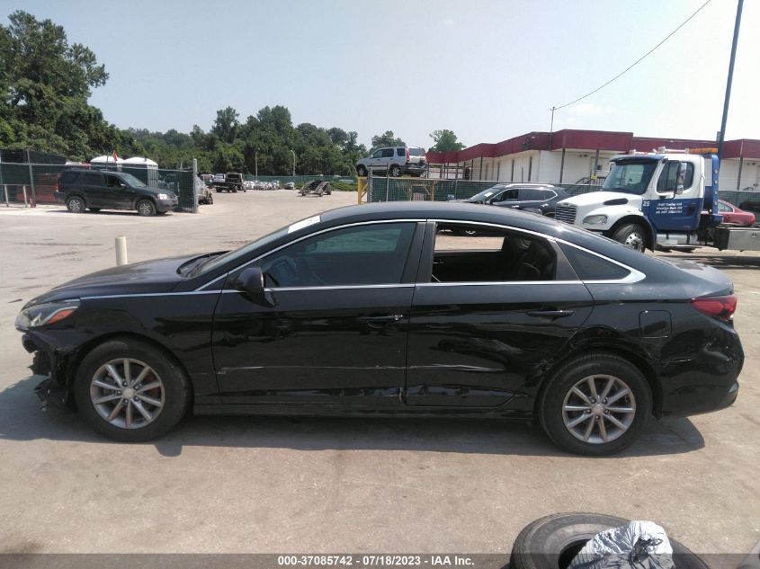 2019 HYUNDAI SONATA SE - 5NPE24AF3KH762559