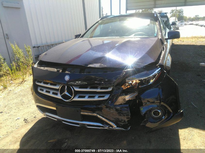 2018 MERCEDES-BENZ GLA GLA 250 - WDCTG4GB3JJ372154