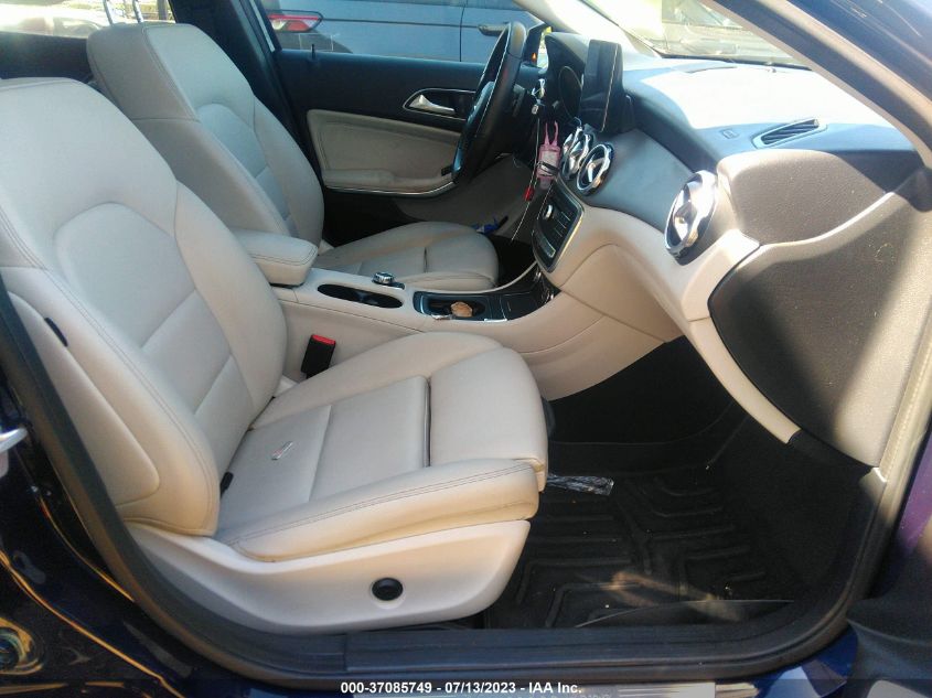 2018 MERCEDES-BENZ GLA GLA 250 - WDCTG4GB3JJ372154