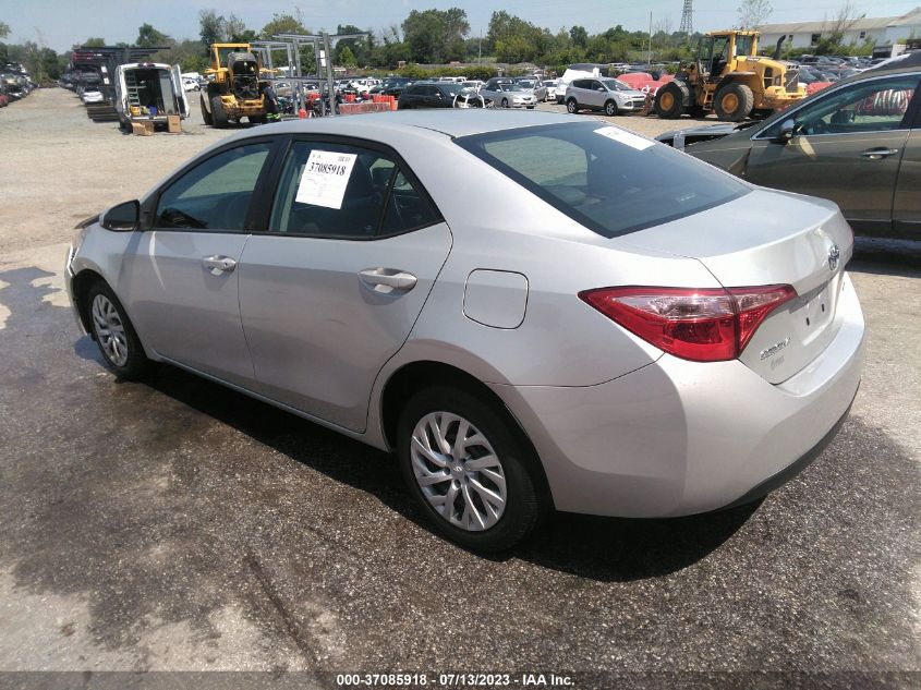 2018 TOYOTA COROLLA LE - 5YFBURHE2JP810724