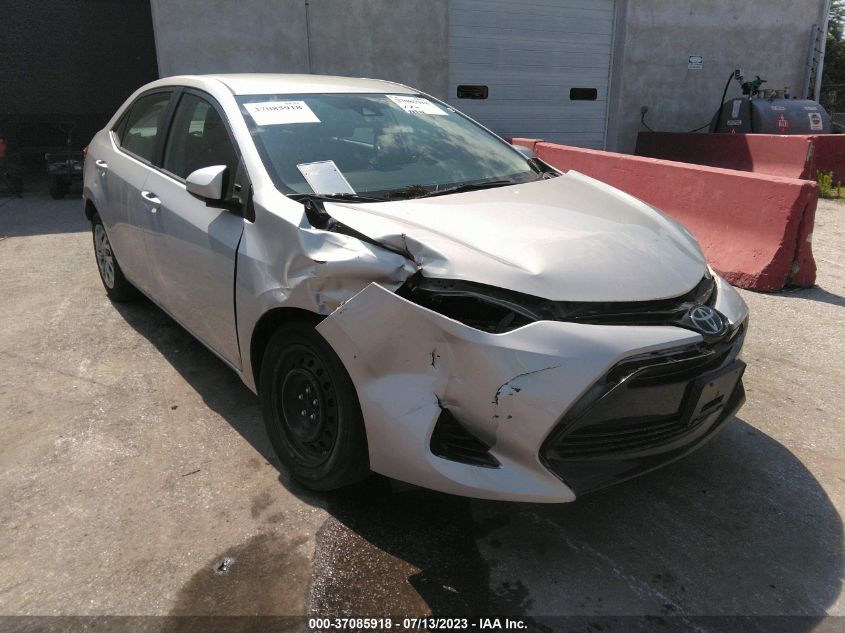 2018 TOYOTA COROLLA LE - 5YFBURHE2JP810724