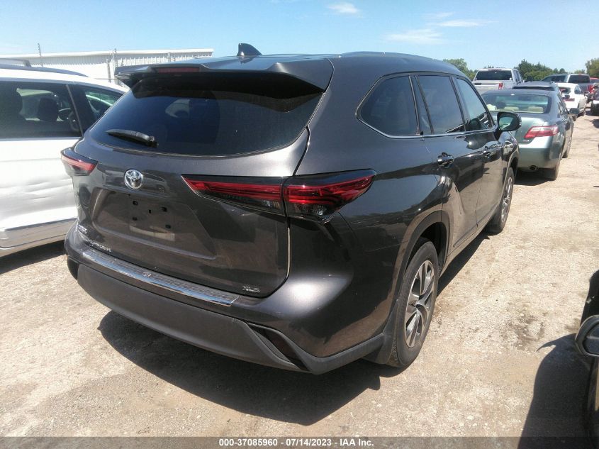 2021 TOYOTA HIGHLANDER XLE - 5TDGZRAH7MS527498