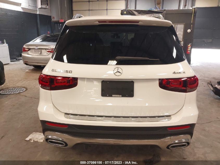 2022 MERCEDES-BENZ GLB GLB 250 W1N4M4HB8NW174978