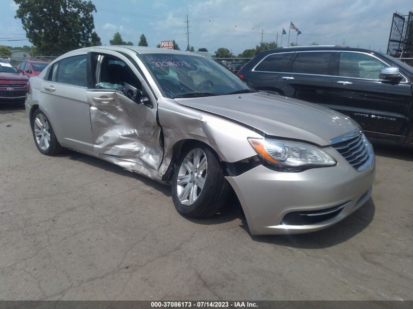 2013 CHRYSLER 200 LX - 1C3CCBABXDN698825