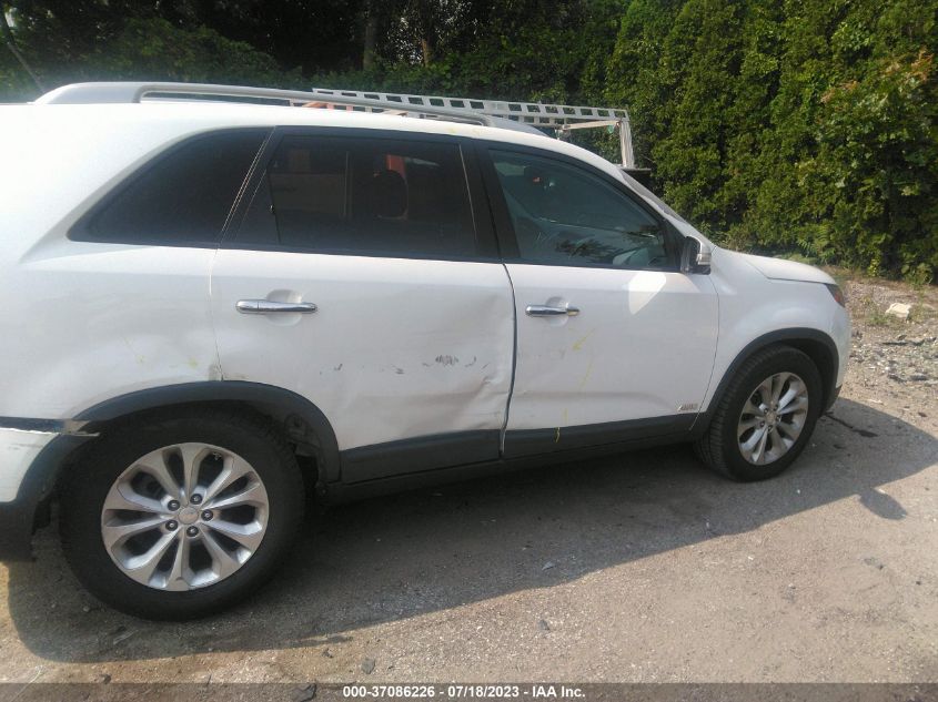 2014 KIA SORENTO EX - 5XYKUDA75EG434822