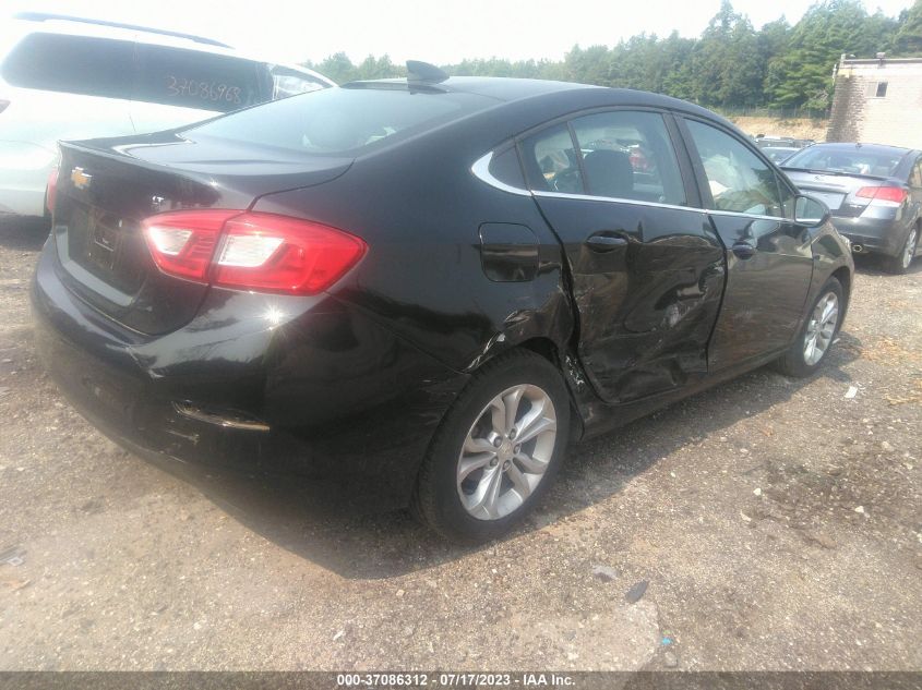 2019 CHEVROLET CRUZE LT - 1G1BE5SM2K7112289