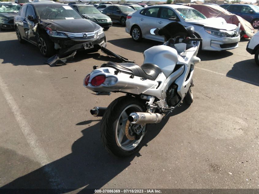 2002 KAWASAKI ZX1200 C - JKAZX9C162A002466