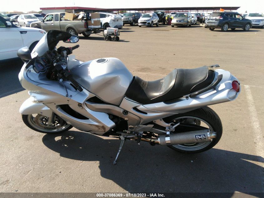 2002 KAWASAKI ZX1200 C - JKAZX9C162A002466