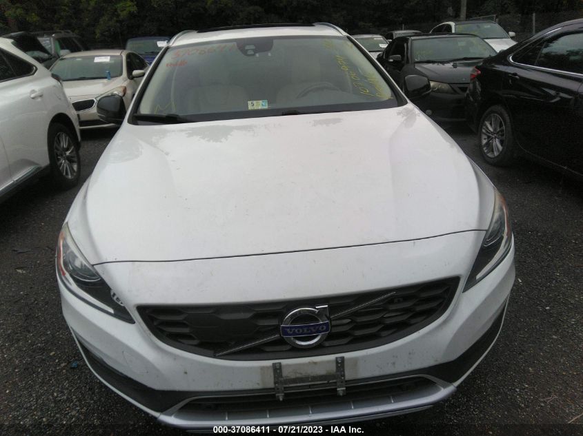 2015 VOLVO V60 CROSS COUNTRY T5 YV4612HK7F1001588
